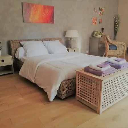 La Goutadou Bed & Breakfast