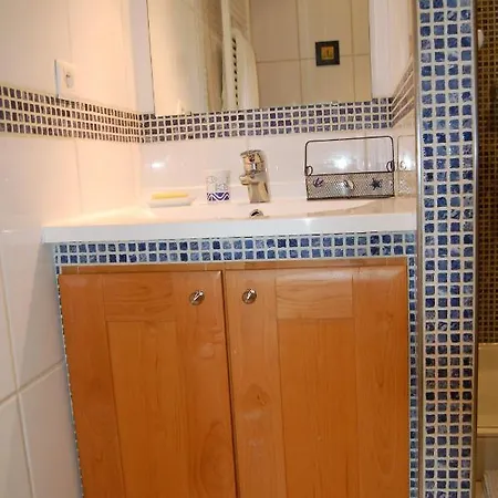 La Goutadou Bed & Breakfast *